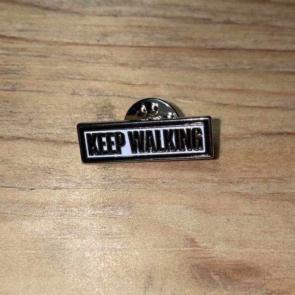 NEW! Johnnie Walker “Keep Walking” collectible enamel pin - Picture 5 of 7